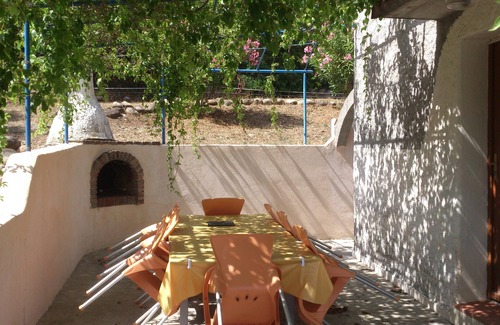 Giuncaggio Villa | air-conditioned house with swimming pool in the heart of corsican vineyards, not overlooked, quiet location.