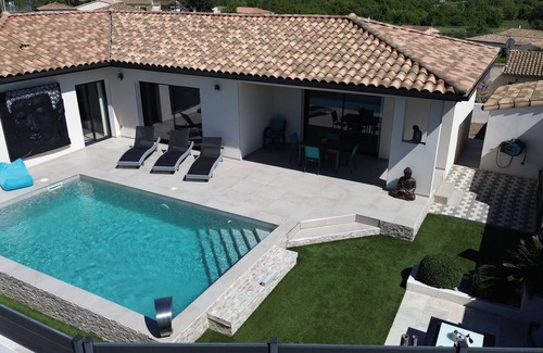 Aigremont Villa | Air-conditioned villa with pool and Cévennes view Discount from June 28 to July 12!