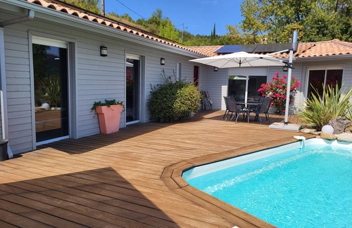 Herepian Villa | Air-conditioned villa with pool terrace, parking, solar roof and charging station.