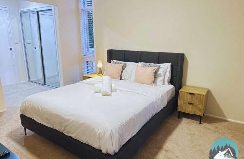 Castle Hill House | Aircabin - Castle Hill - 5BR Family House with Pool