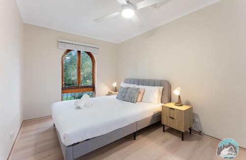 Castle Hill House | Aircabin - Castle Hill - 5BR Family House with Pool