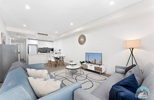 Mascot Apartment | Aircabin - Mascot - Comfy - Family-2 Beds Apt