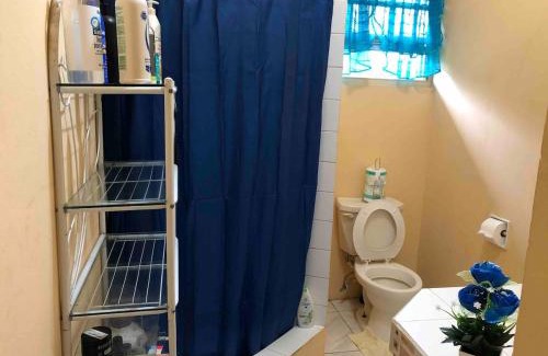 St. George's House | AirCon Cozy 3 Bedroom House