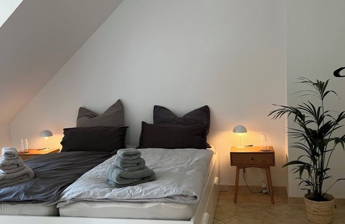 Bottrop Apartment | Airconditioned apartment in central Ruhrarea location with free parking
