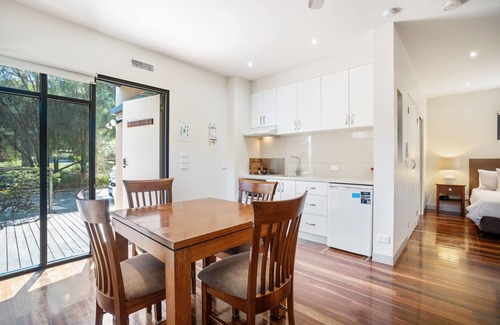 Surf Coast Apartment | Aireys Inlet Getaway Resort