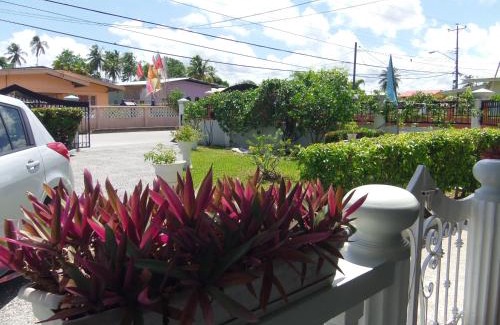 Piarco Bed & Breakfast | Airport Inn
