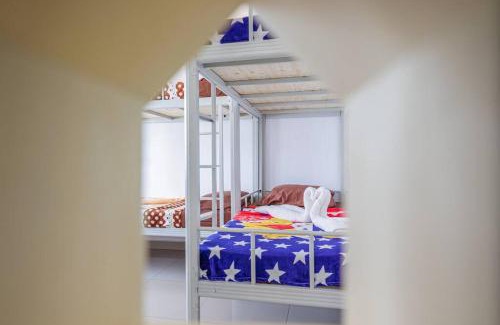 Sepang House | Airport #KLIA#KLIA2#MitsuiBrandOutlet#Landed House