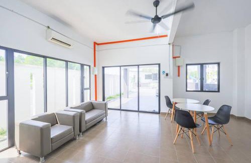 Sepang House | Airport #KLIA#KLIA2#MitsuiBrandOutlet#Landed House