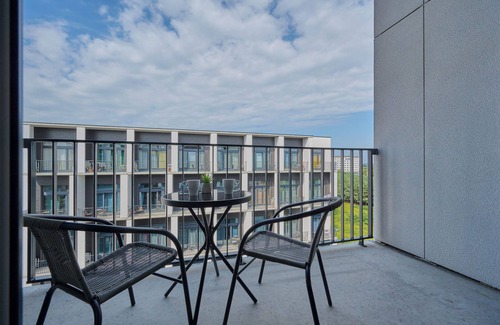 Fabryczna Apartment | Airport Wrocław Apartment by Renters