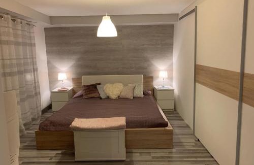 Vecses Bed & Breakfast | Airport16 bed and breakfast