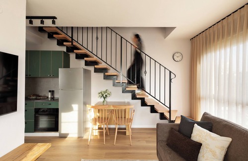 Ramat Gan Apartment | AirTLV - Arlozorov Apartment's