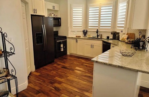 Eagle Mountain House | Airy Basement Suite - Private Entrance/Parking