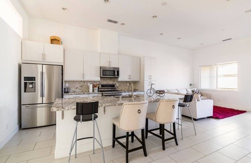 Berryessa House | Airy Bright Spacious Peaceful Place