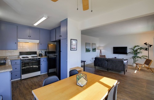 Zaferia Apartment | Airy Long Beach Condo Rental: 2 Mi to Ocean!