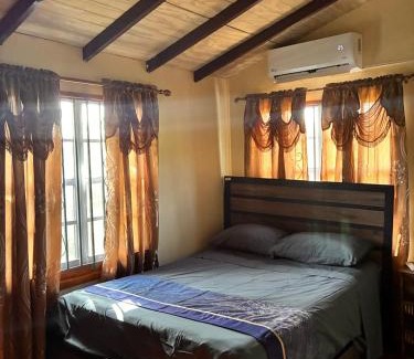 Potters Village House | AJs Cottage Escape