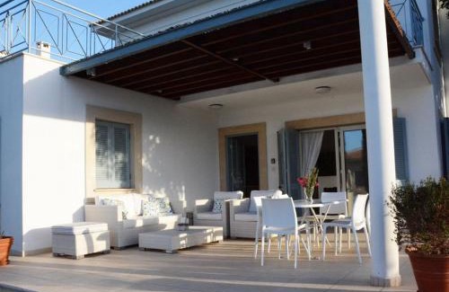 Latchi Villa | Akamas Carob Tree Villa