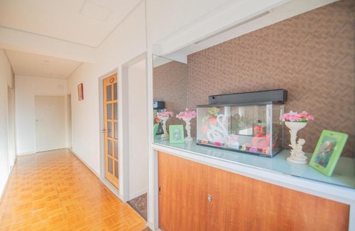 Higashinippori House | AKARENGA House