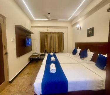Kanchipuram Hotel | AKG Lodge