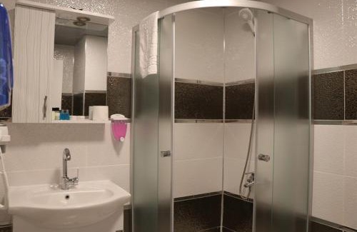 Yenisakran Hotel | Aksu Otel