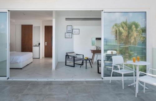 Chlorakas Hotel | Akti Beach Hotel & Village Resort