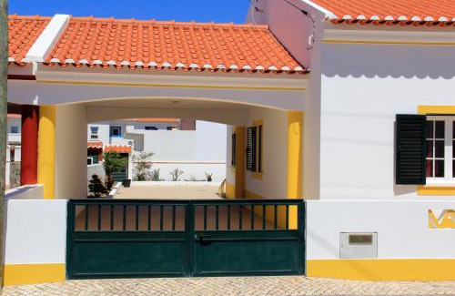 Almograve House | AL Casa das Andorinhas