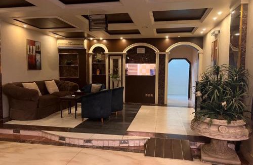 Yanbu Apartment | Al Fanar Al Alamaya 3- Hay'aa Malakeya entrance