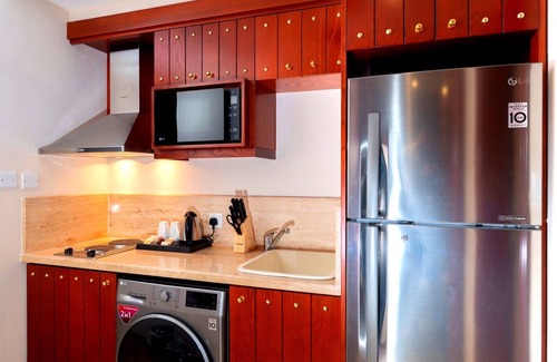 Al Muntazah Apartment | Al Liwan Suites Rawdat Al Khail