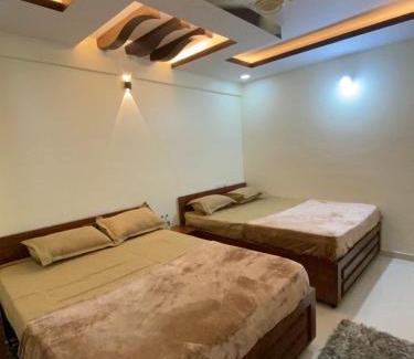 Bhatkal Apartment | AL-MANAL 305 Premium Room 5 beds