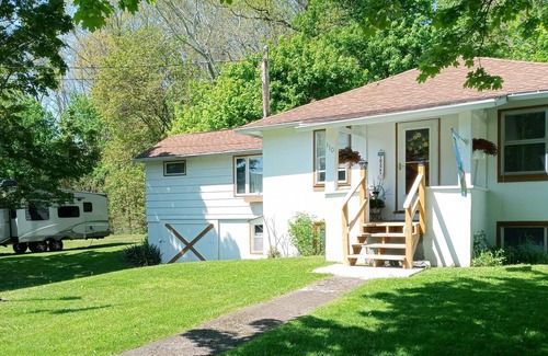 Montour Falls Cottage | Al's Creekside Cottage in the Finger Lakes
