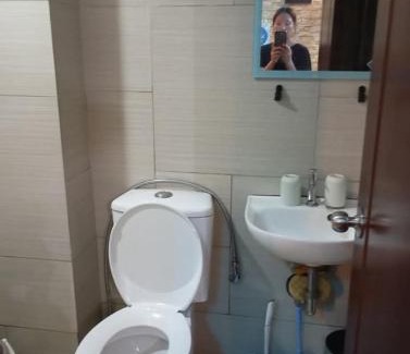Muntinlupa Apartment | Alabang Staycation by Calvin
