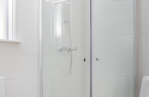 Mosfellsbaer Apartment | Alafoss Apartments-The Bridge