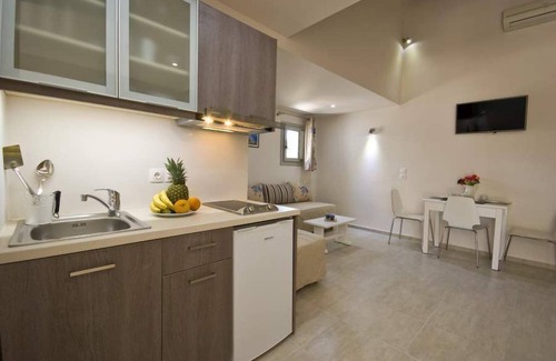 Agia Paraskevi House | Alafouzos Studios