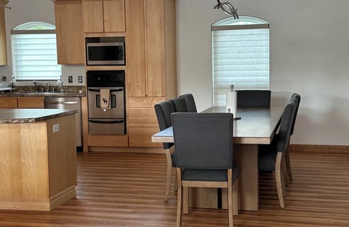 Soldotna House | Alaska Kinai River Front Gorgeous Single Family Home with 5 bedrooms.