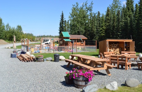 Funny River Cabin | Alaska Red Fish Lodge Furnished Cabin #8