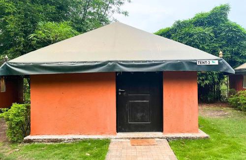 Murbad Villa | Alaya Stays Nehamrit Glamping Cottage Pet friendly Tent With Outdoor Patio