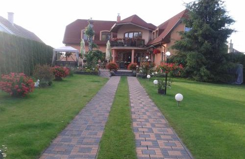 Jahodna House | Alba Regia Pansion Egri