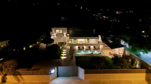 Lygia Villa | Albagiorno Villa Lygia