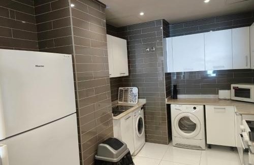 Salmiya Apartment | ALBALAJAT Residence - 12A - Family Only