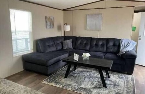 Albany House | Albany Retreat: Near Muncie & BSU