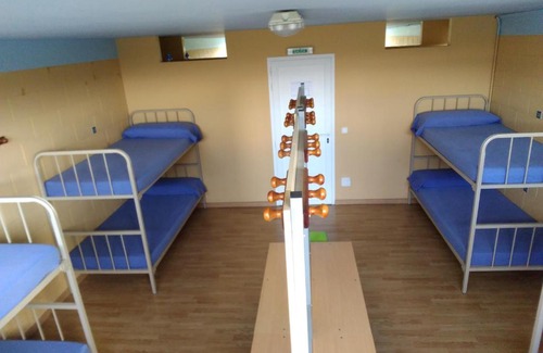 Puente La Reina Hostel | Albergue De Peregrinos Santiago Apostol
