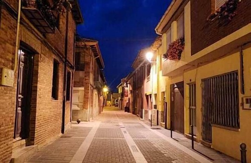 Mansilla de las Mulas Bed & Breakfast | Albergue La Pinguina