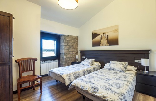 Tardajos House | Albergue La Fábrica