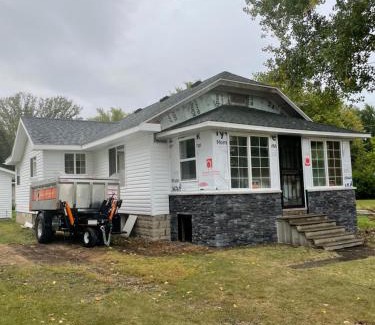 Albert Lea House | Albert Lea revival
