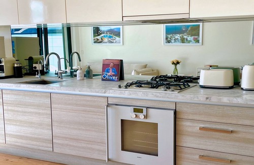 Albert Park Apartment | * ALBERT PARK LUXURY + LIFESTYLE *