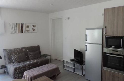 Sainte-Eulalie-en-Born House | Albizzia - Ste-eulalie-en-born
