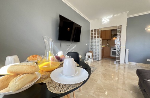 Montechoro Apartment | Albufeira Town Apartment by Homing
