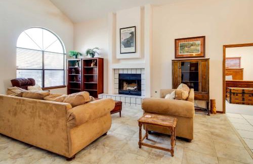 Paradise Hills Civic House | Albuquerque Home with Spacious Yard and Fire Pit!