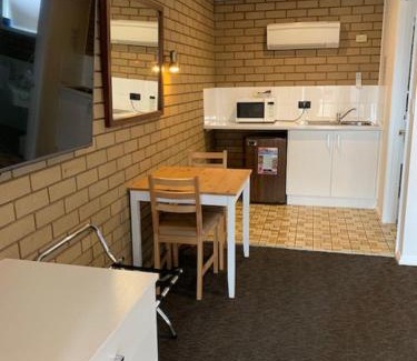 Albury Hotel | Albury City Motel