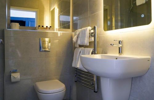 Clifden Hotel | Alcock & Brown Hotel