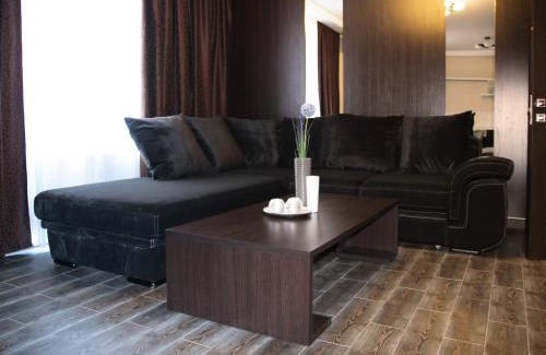 Solomjanskyj Apartment | Alexandra Apartments Industrial Bridge